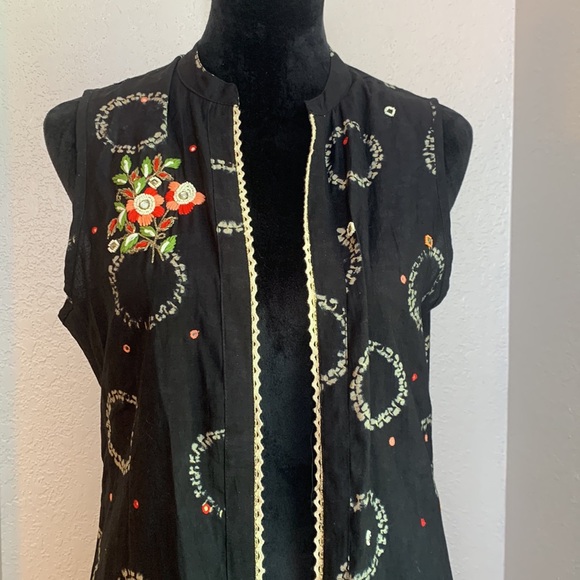 Anora black embroidered sleeveless long duster lightweight open front - Picture 4 of 7